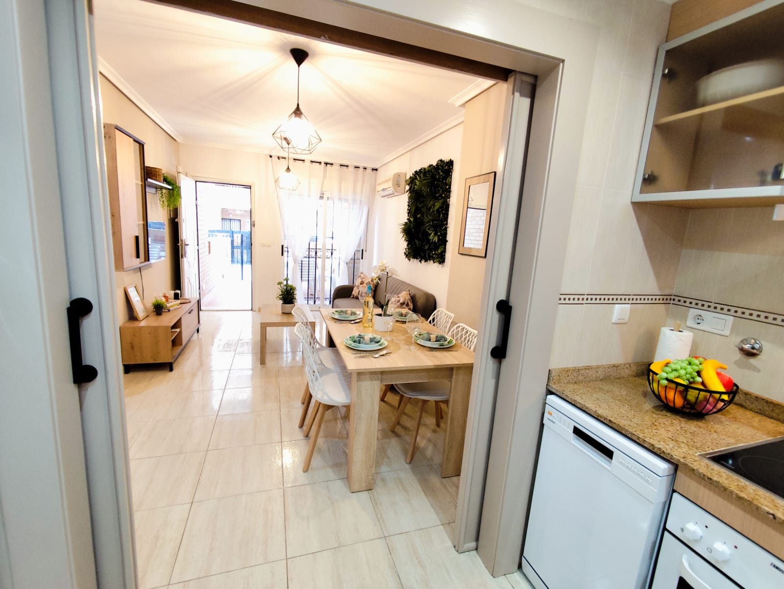 Foto de los apartamentos turísticos Costa Azahar, reformados, de Milion Destiny, en Oropesa del Mar, Castellón.