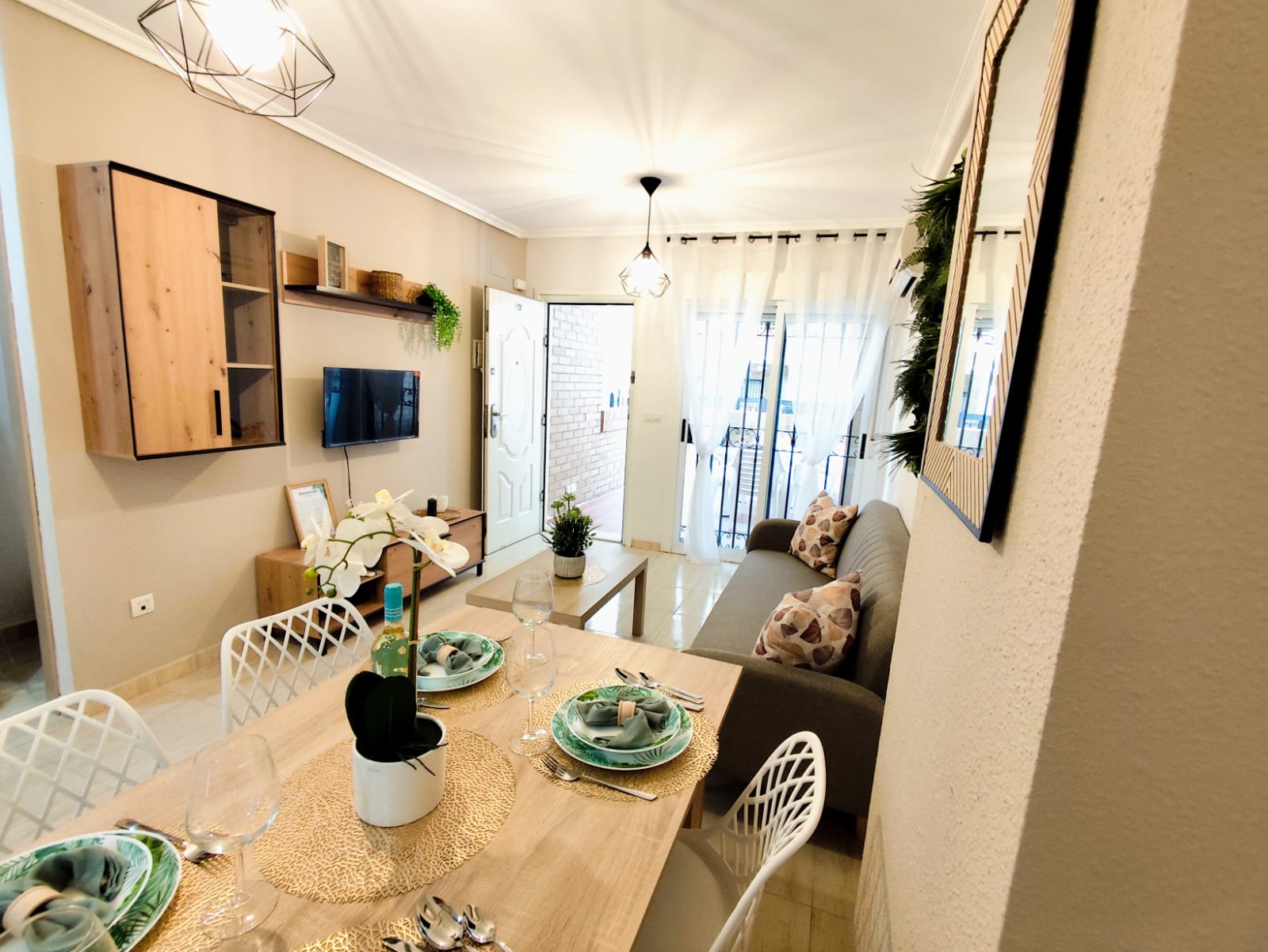 Foto de los apartamentos turísticos Costa Azahar, reformados, de Milion Destiny, en Oropesa del Mar, Castellón.