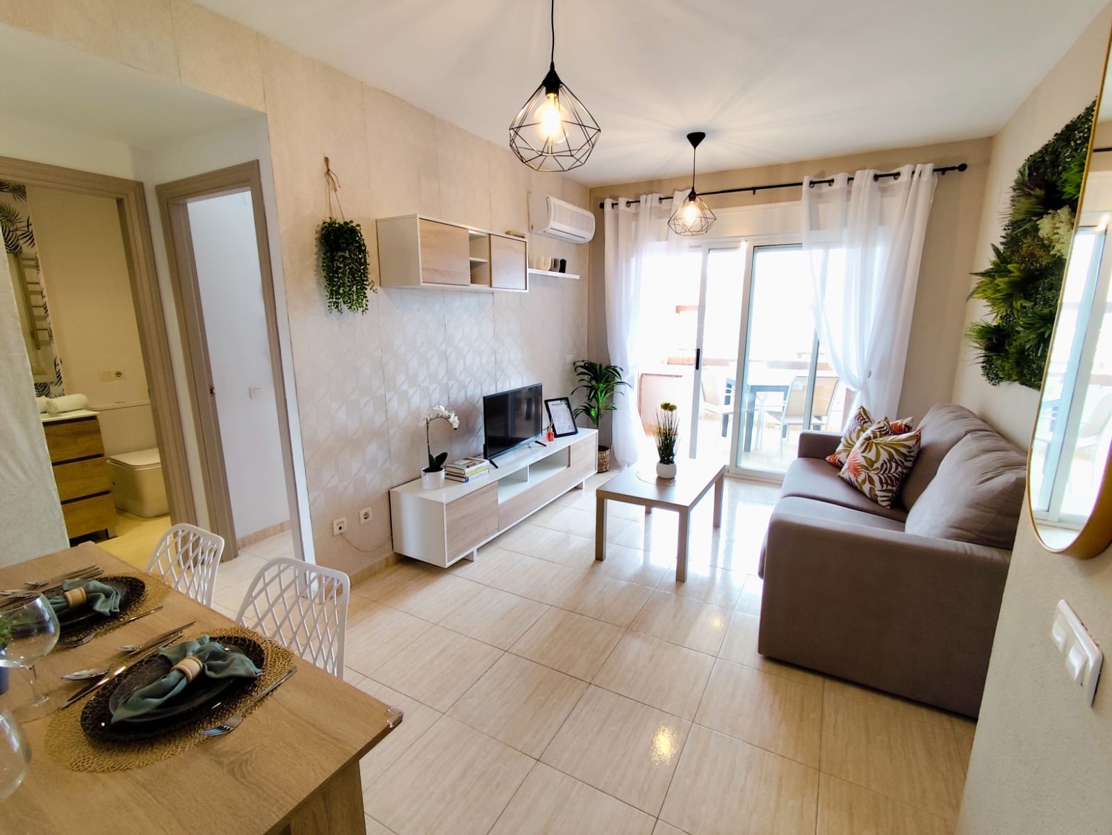 Foto de los apartamentos turísticos VistaMar, de Milion Destiny, en Oropesa del Mar, Castellón.