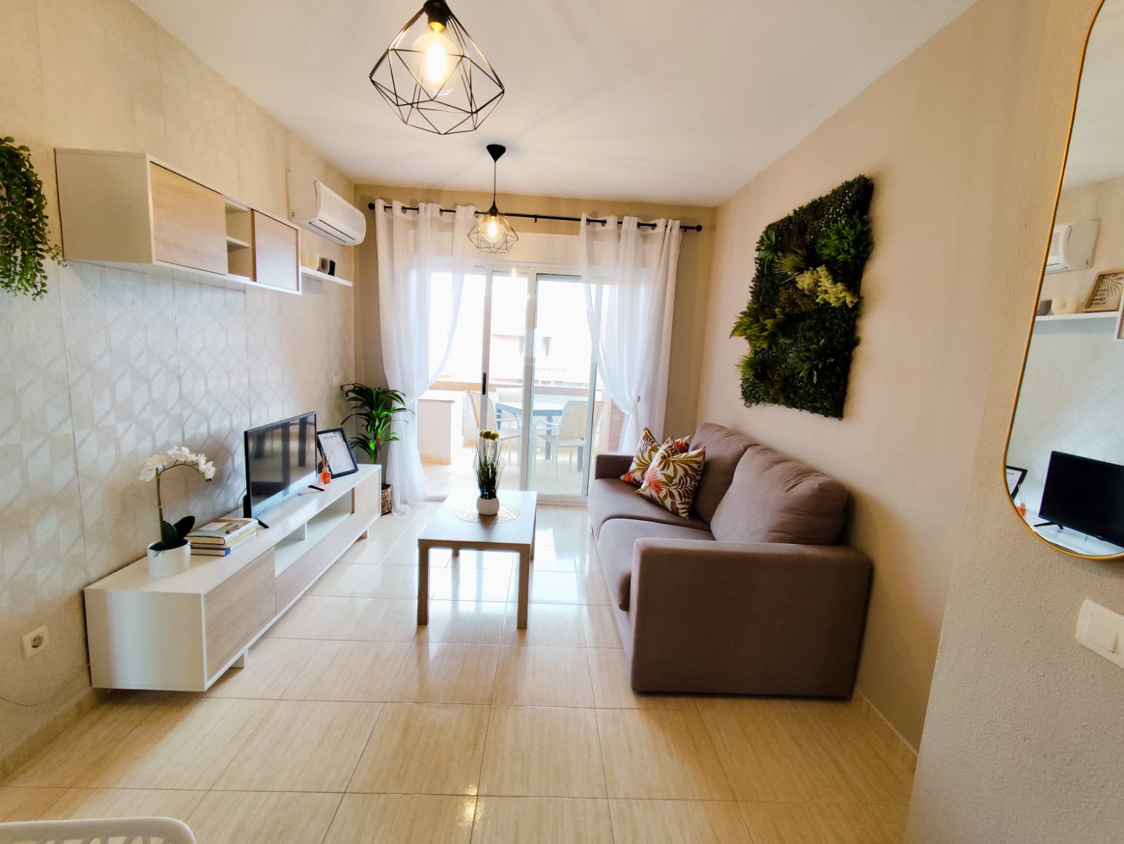 Foto de los apartamentos turísticos VistaMar, de Milion Destiny, en Oropesa del Mar, Castellón.