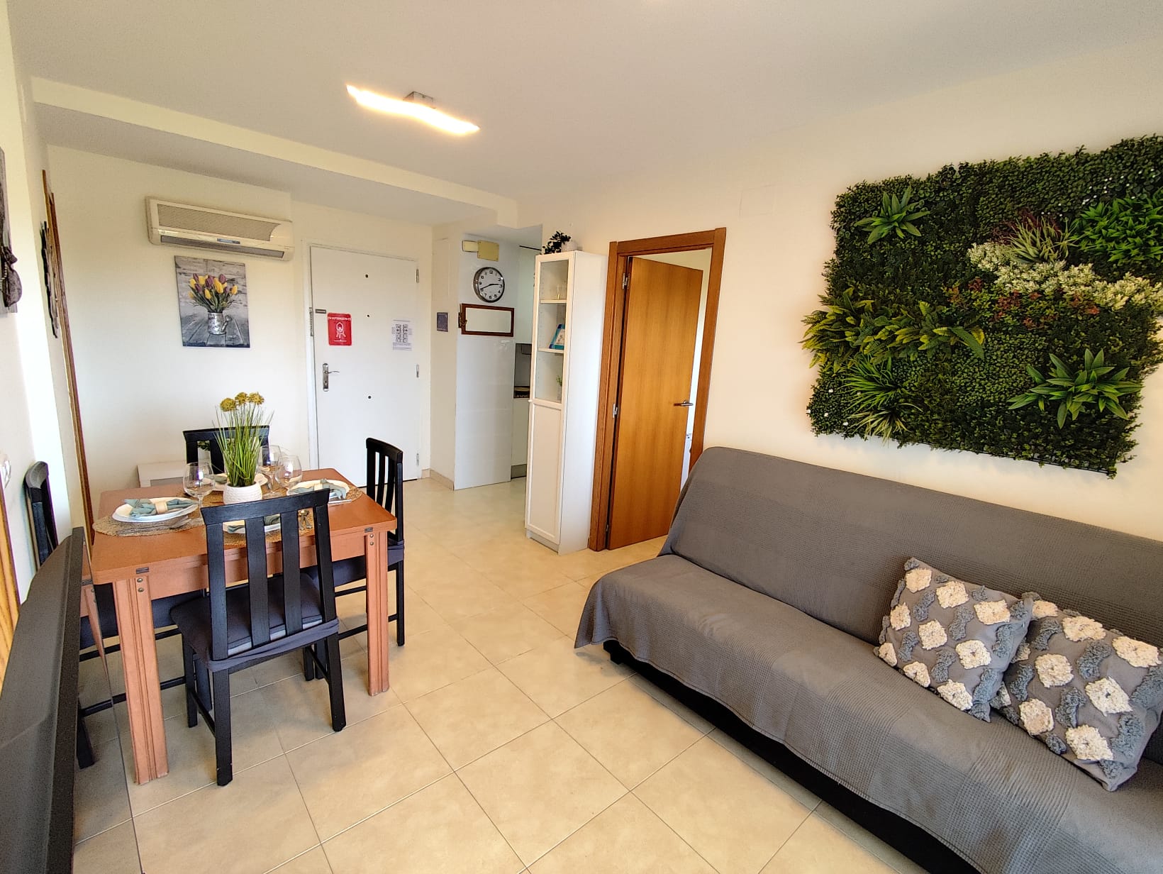Foto de los apartamentos turísticos Colomeras, de Milion Destiny, en Oropesa del Mar, Castellón.