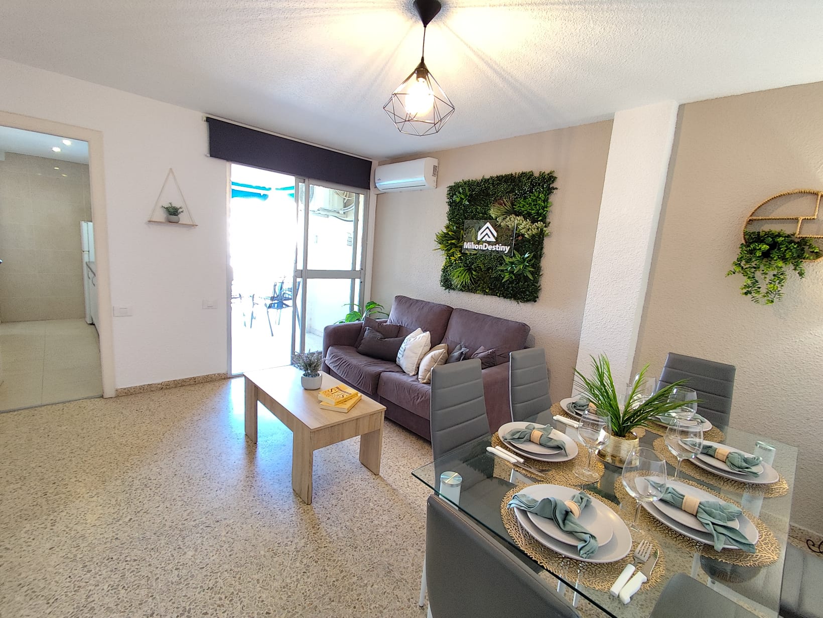 Foto de los apartamentos turísticos Oromar 3, de Milion Destiny, en Oropesa del Mar, Castellón.