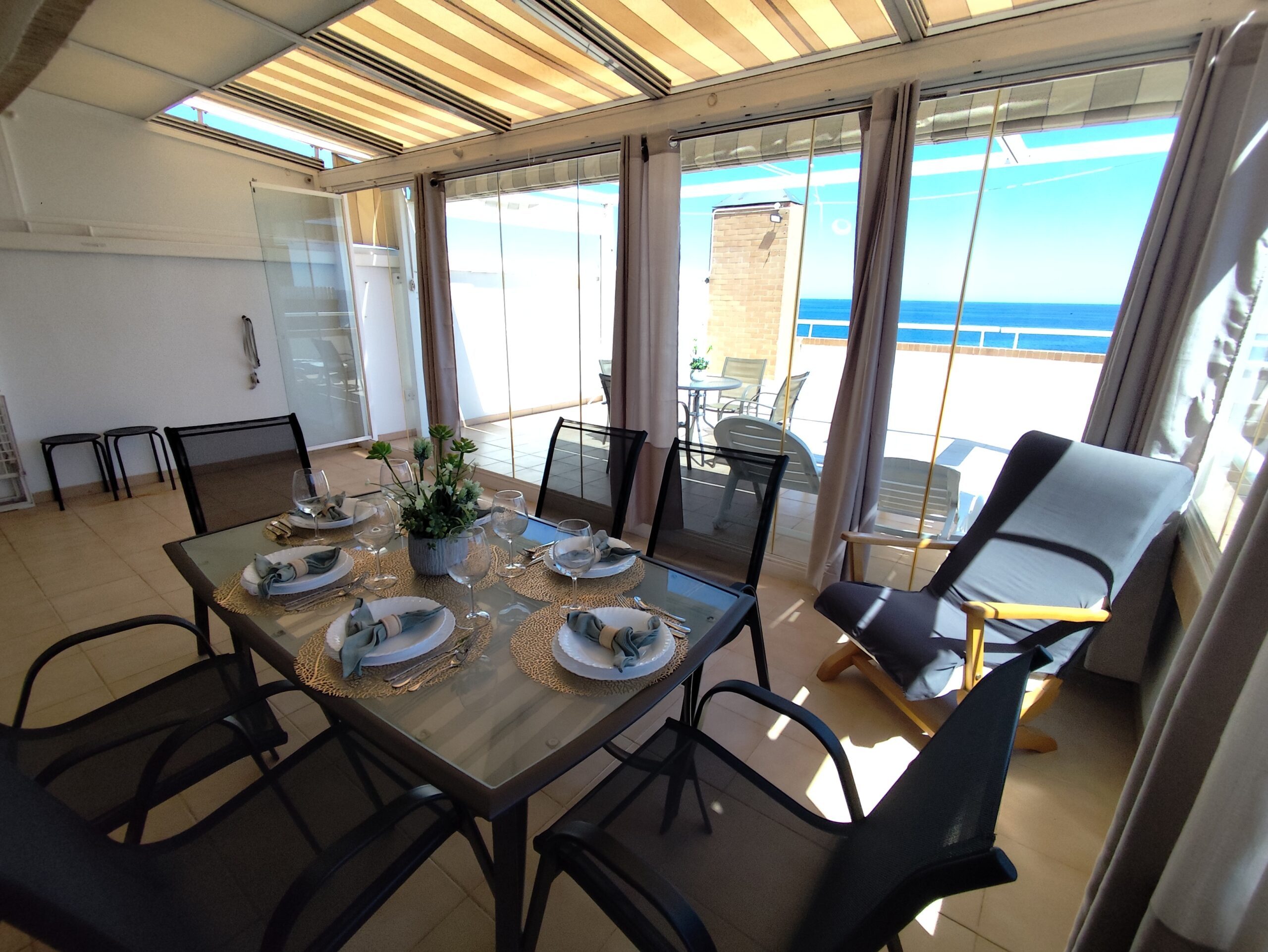 Foto de los apartamentos turísticos Costa Marina, de Milion Destiny, en Oropesa del Mar, Castellón.