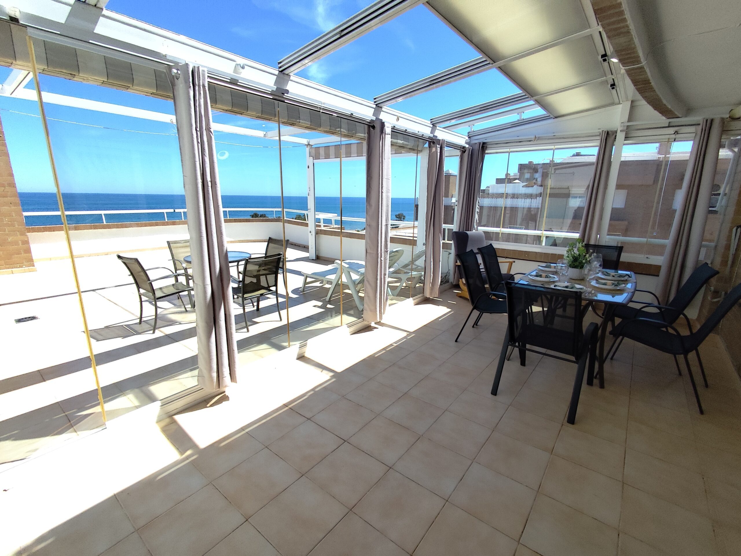 Foto de los apartamentos turísticos Costa Marina, de Milion Destiny, en Oropesa del Mar, Castellón.