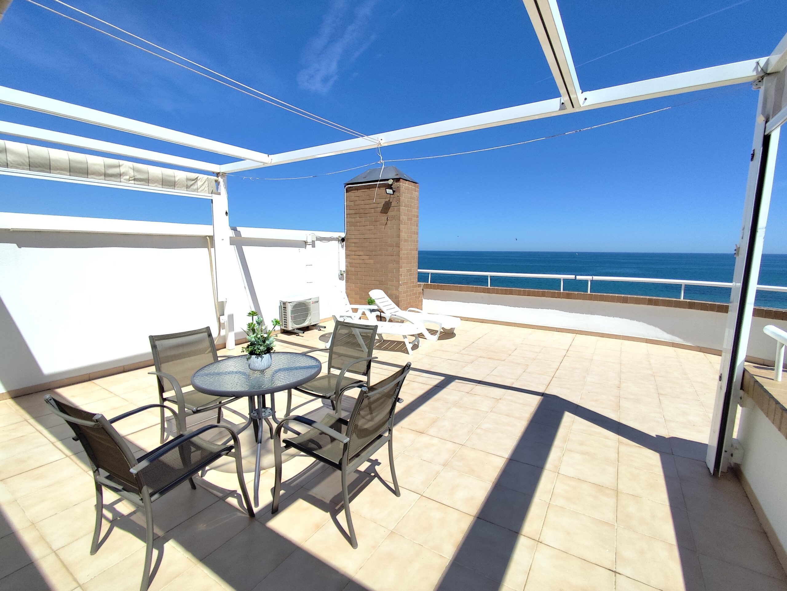 Foto de los apartamentos turísticos Costa Marina, de Milion Destiny, en Oropesa del Mar, Castellón.